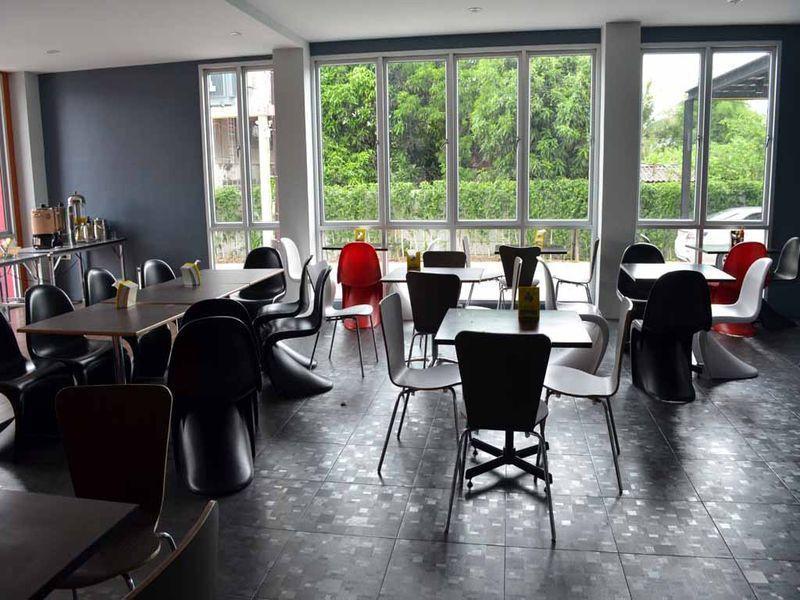 Trendy Hotel Nakhon Pathom Extérieur photo