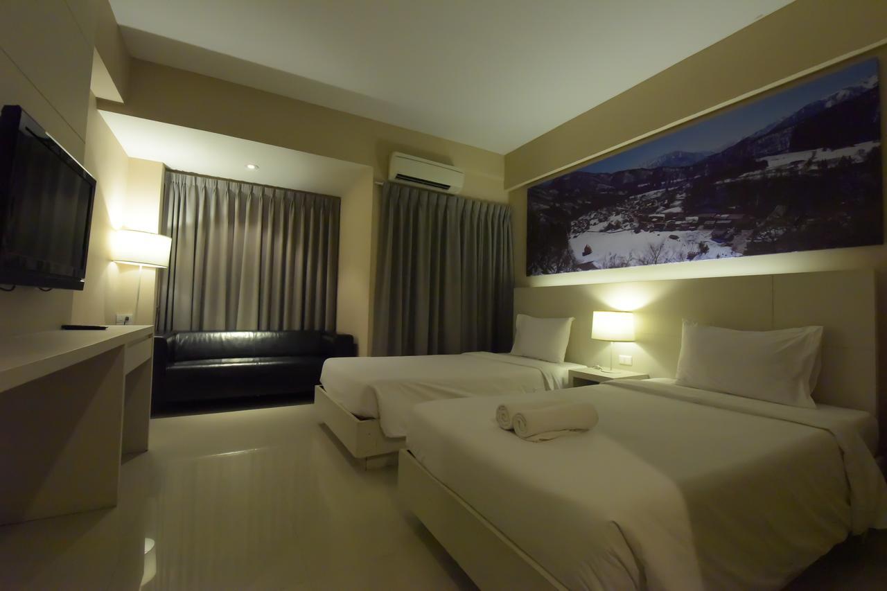 Trendy Hotel Nakhon Pathom Extérieur photo